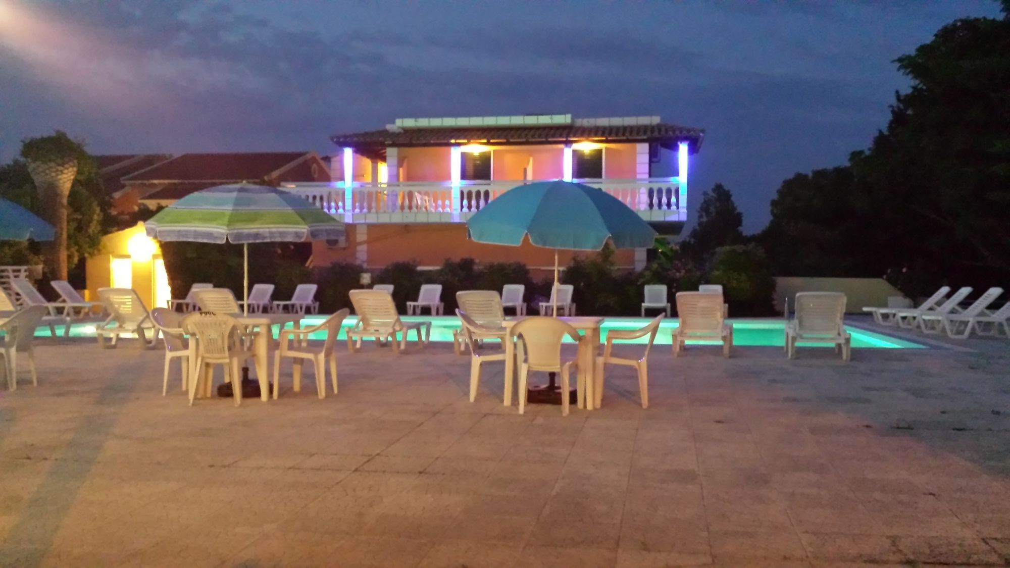 Nikolas Club Kávos Dış mekan fotoğraf